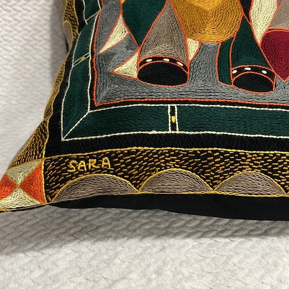 Kaross African Hand Embroidered Colorful Cloth Pillow Cover "Sara" 17x17 - Picture 3 of 5
